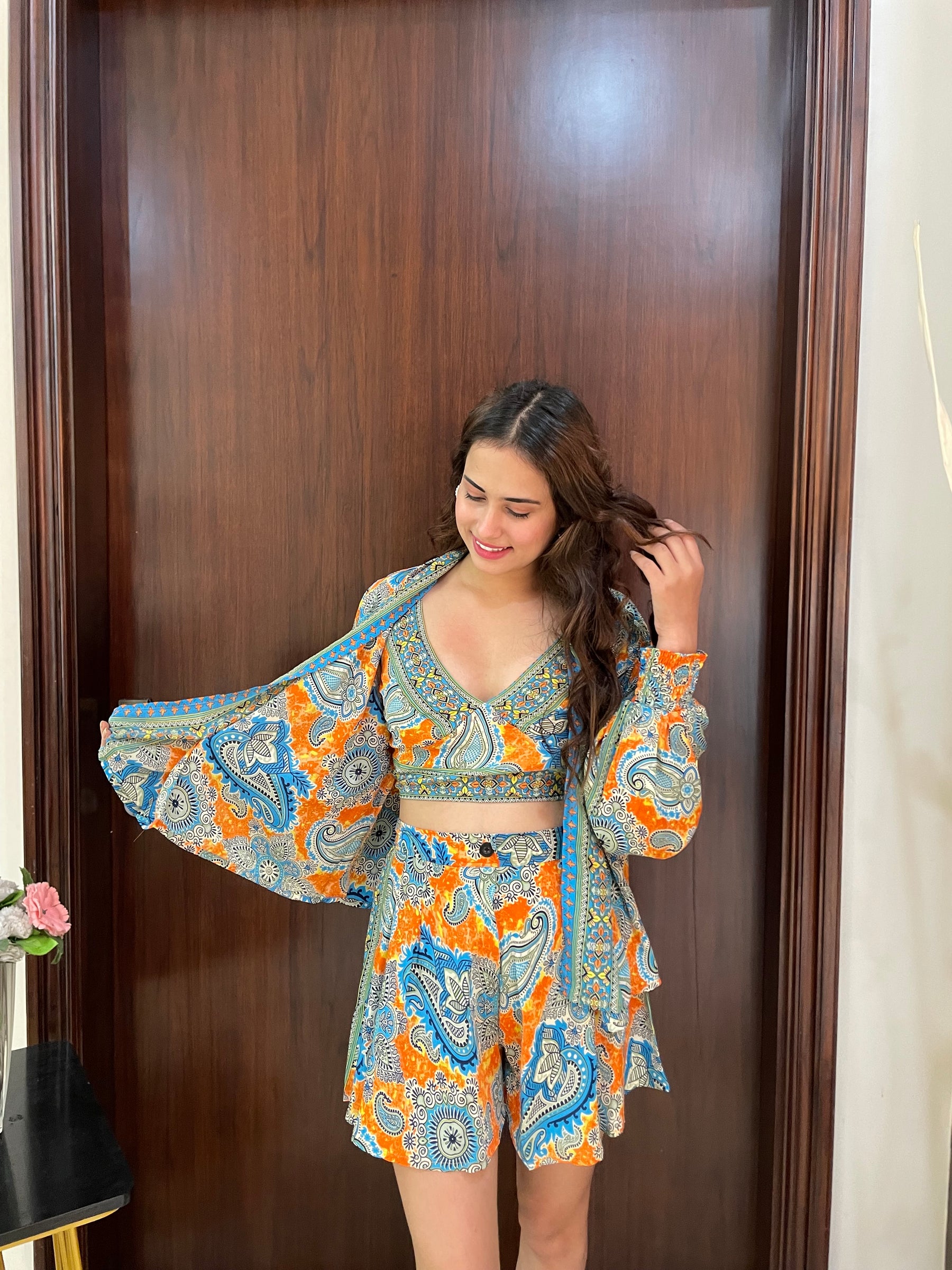 Puff Sleeves Kimono and Shorts Coordinate Set (3 Piece)- Citrus Skyline SmisingbBee
