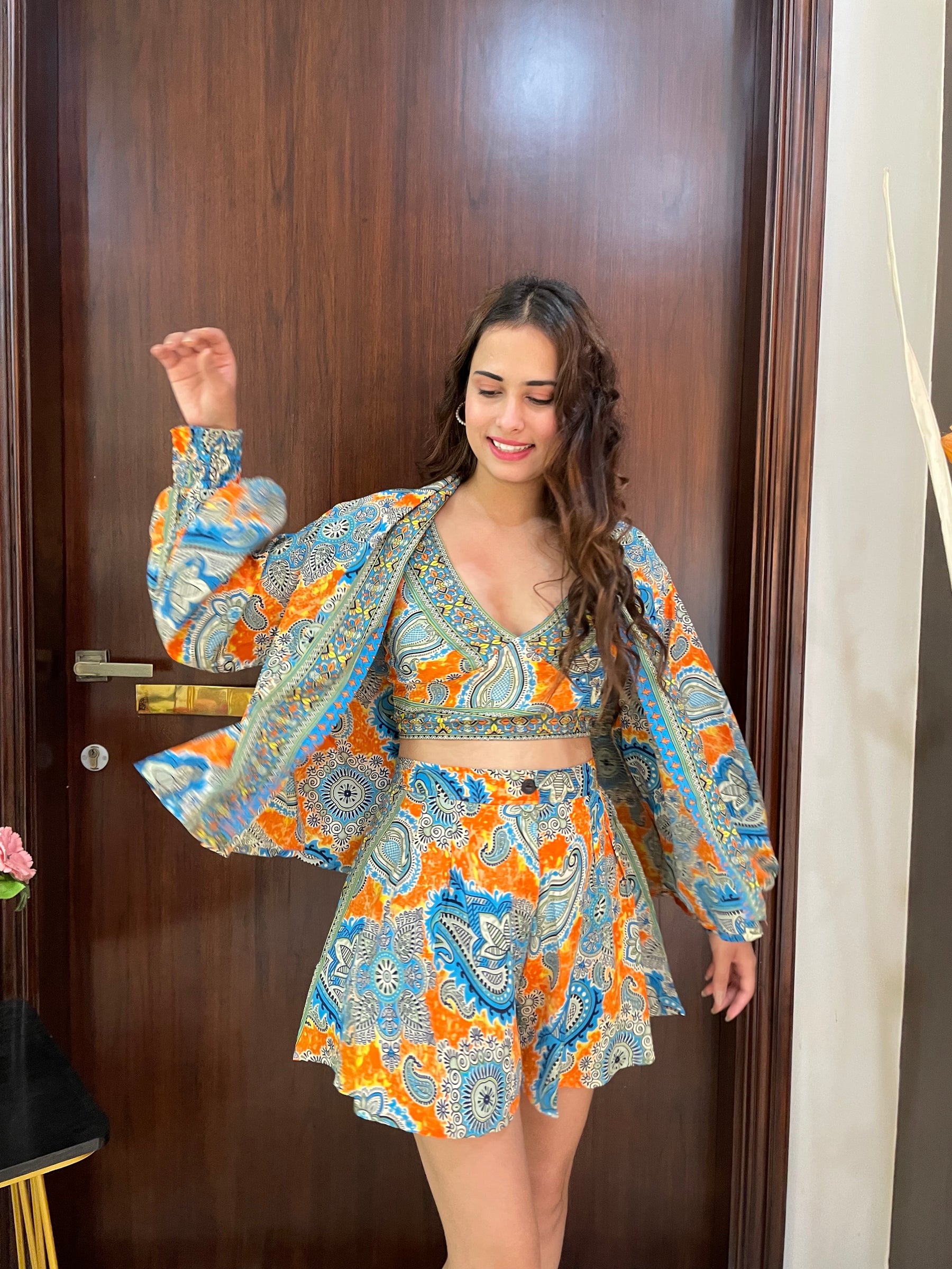 Puff Sleeves Kimono and Shorts Coordinate Set (3 Piece)- Citrus Skyline SmisingbBee