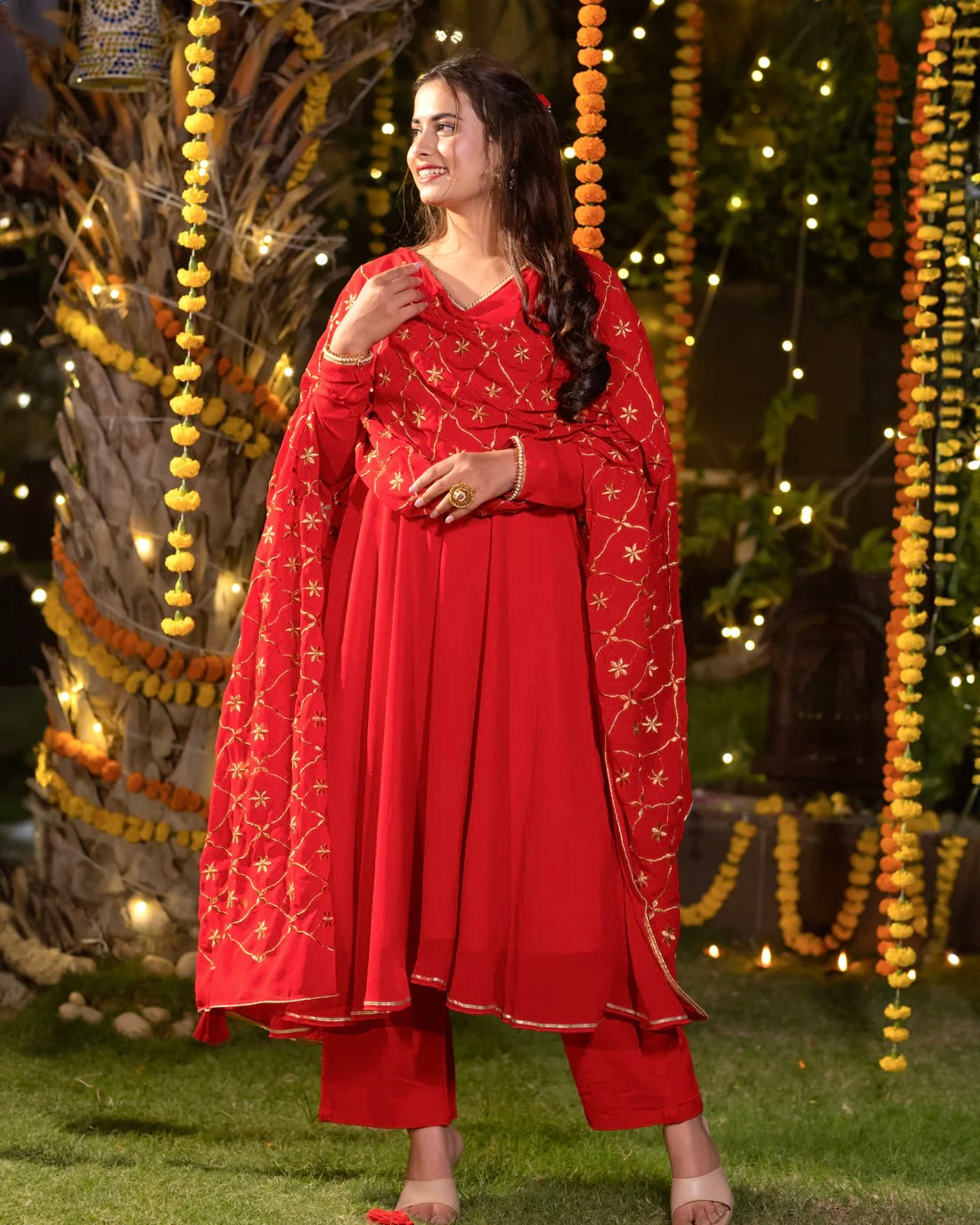 Zari Dupatta Red Kurta Set