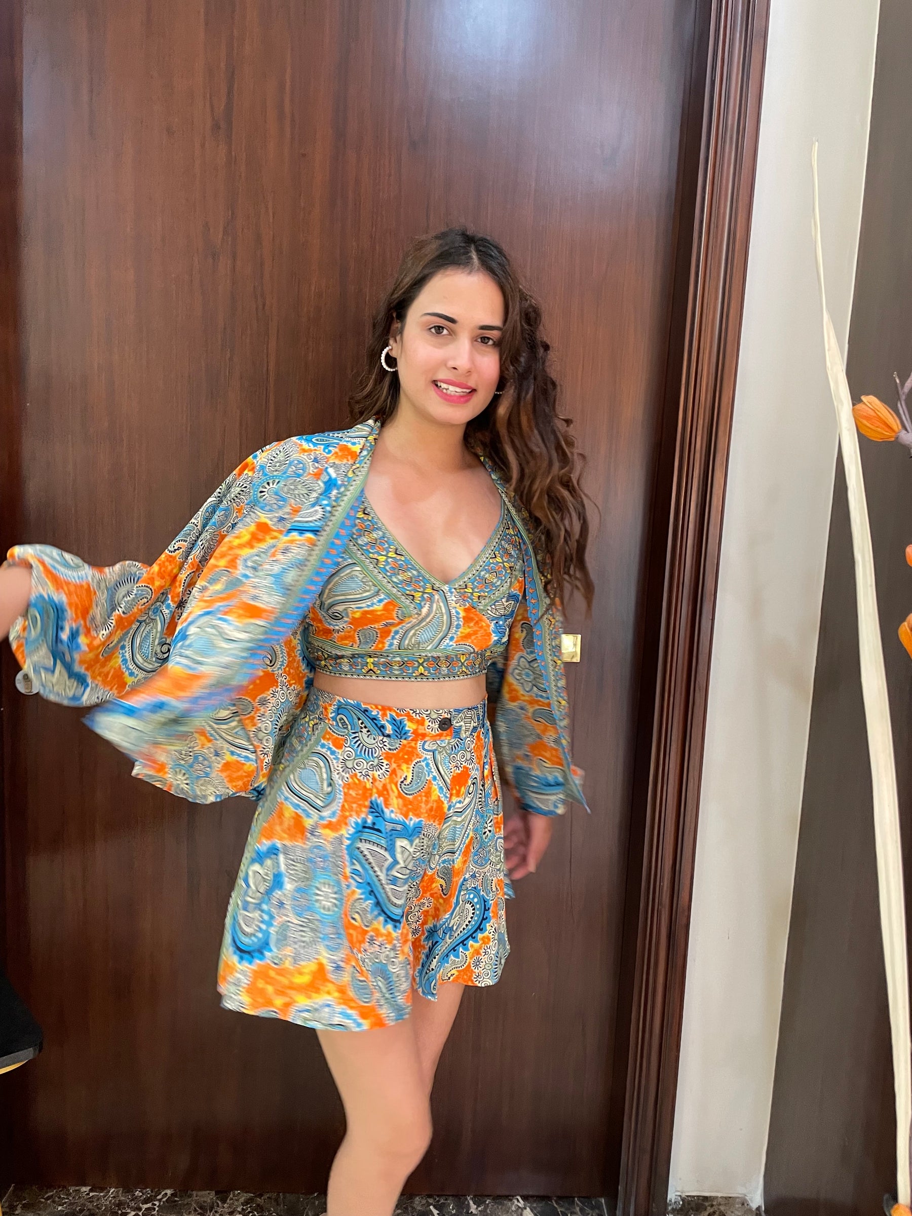Puff Sleeves Kimono and Shorts Coordinate Set (3 Piece)- Citrus Skyline SmisingbBee
