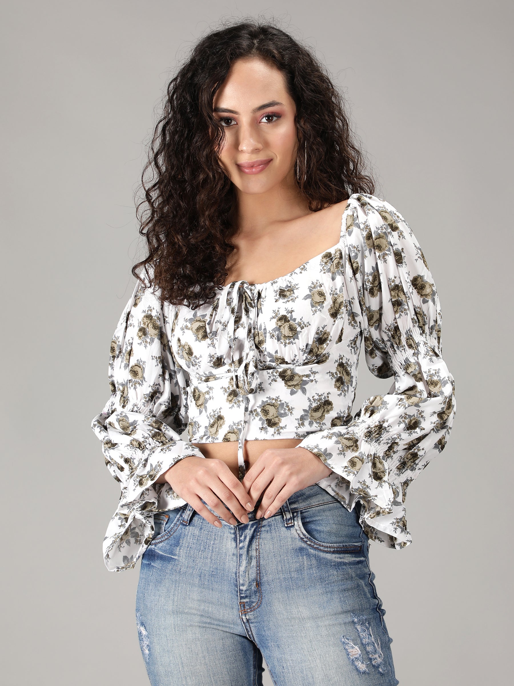 SmisingBee Ditsy Floral Knot Crop Top
