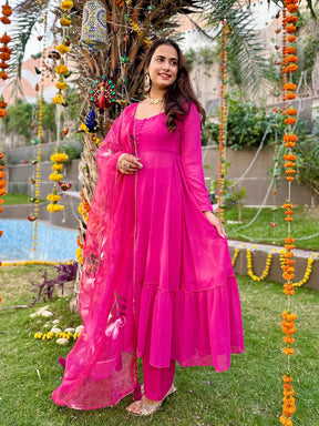 Organza Dupatta Pink Kurta Set