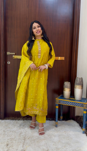 Ghoda Palki Heavy Embroidery Kurta Set