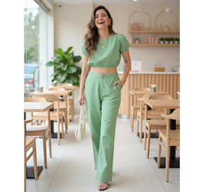 ⬆️Rising- Keyhole Back Crop Top and  Pant Set in Pista