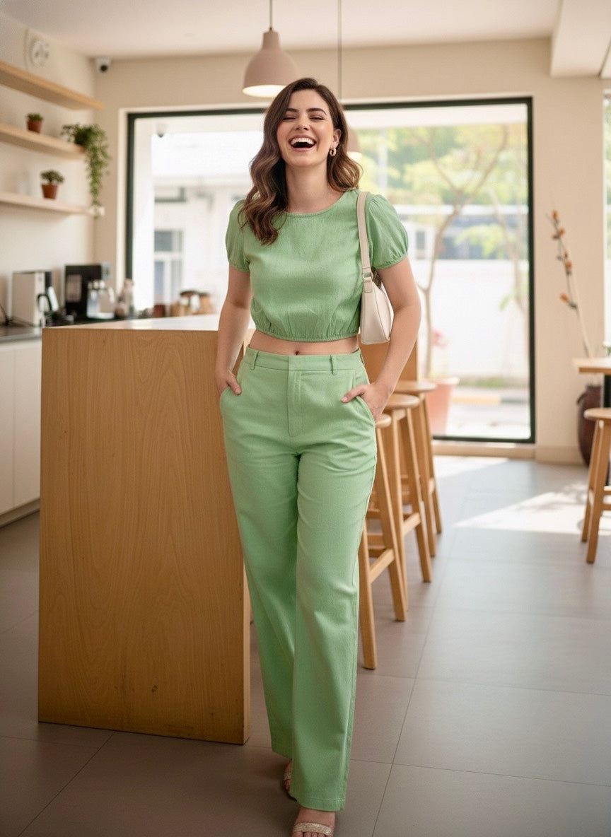 ⬆️Rising- Keyhole Back Crop Top and  Pant Set in Pista