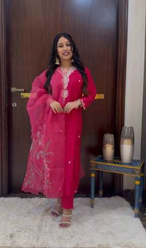 Pehli Baarish – Pastel Thread Embroidery Kurta Set