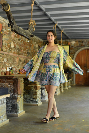 Bell Sleeves Kimono and Shorts Coordinate Set (3 Piece)