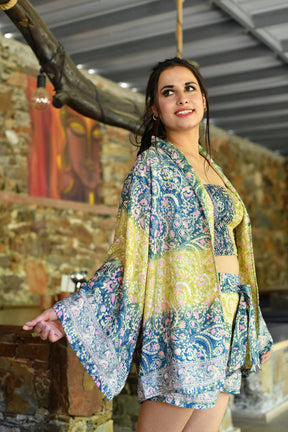 Bell Sleeves Kimono and Shorts Coordinate Set (3 Piece)